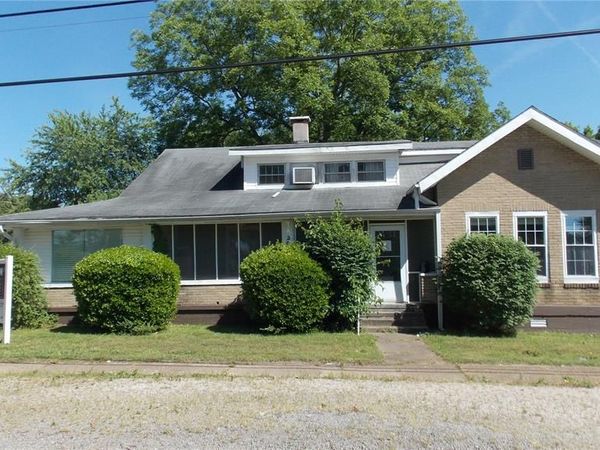 202 S 11th Street , Poplar Bluff, MO 63901