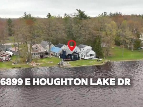 6899 E Houghton Lake Drive, Houghton Lake, MI 48629