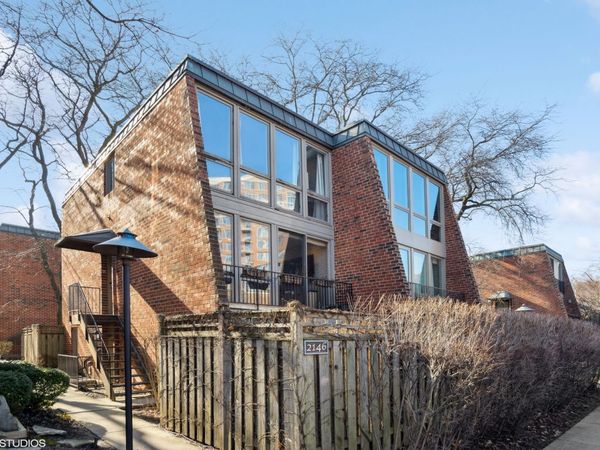 2146 N LINCOLN Avenue, Unit A2, Chicago, IL 60614