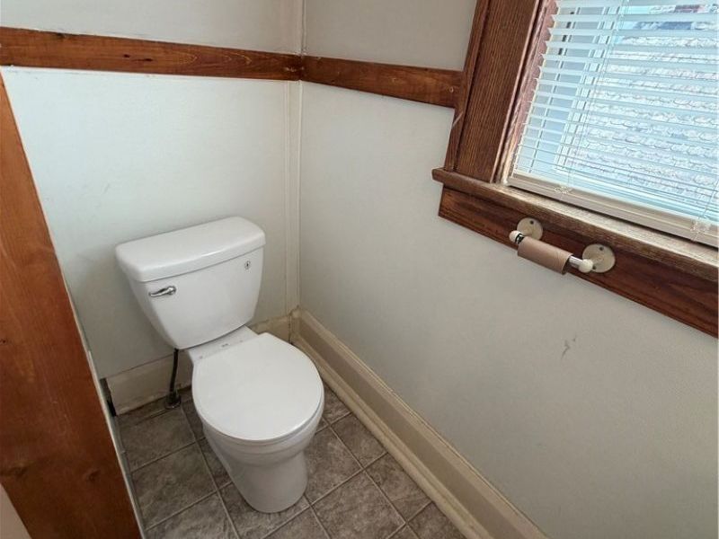 335 N Broadway Avenue, Salem, OH 44460 Photo 18