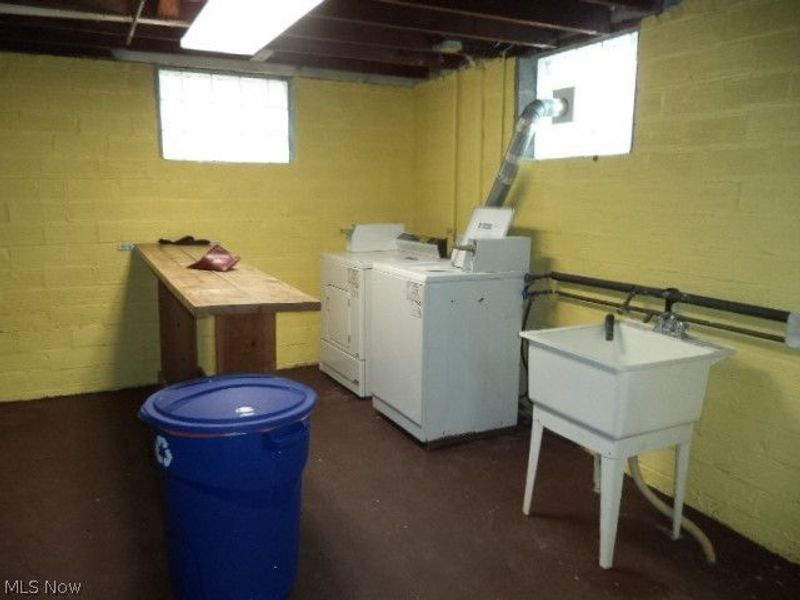 335 N Broadway Avenue, Salem, OH 44460 Photo 20