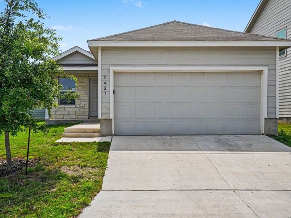 5427 DAPHNE PATH, San Antonio, TX 78253