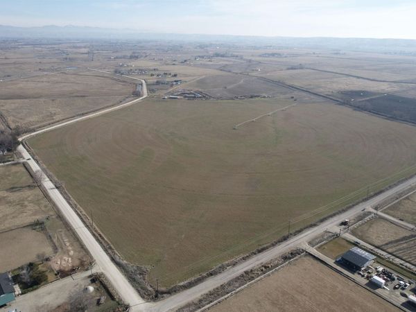 9449 Brill Rd, Emmett, ID 83617
