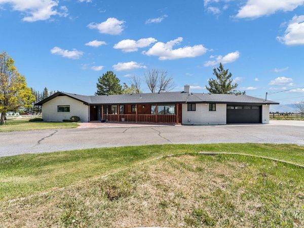 223 S Hwy 27, Burley, ID 83318