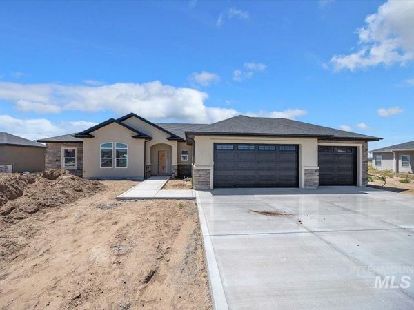 1205 Moss, Rupert, ID 83350
