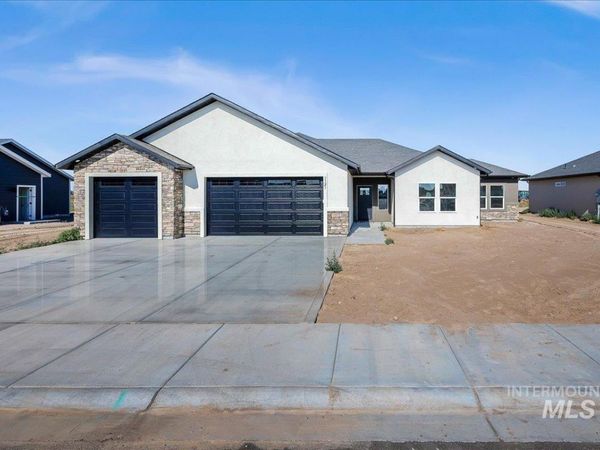 1121 Moss, Rupert, ID 83350