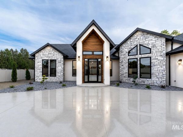 1575 N Watershed Ln, Star, ID 83669