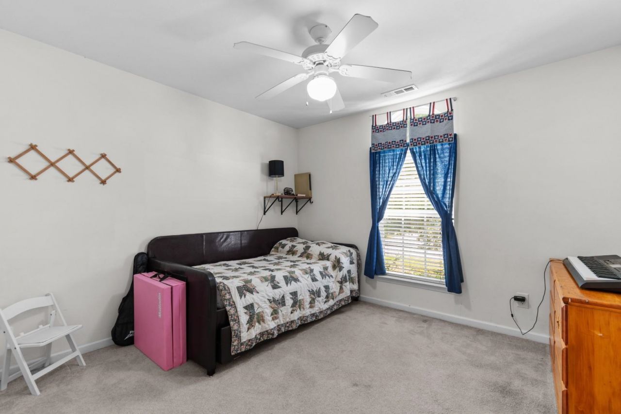 5008 Blue Spruce Ln. Photo 16
