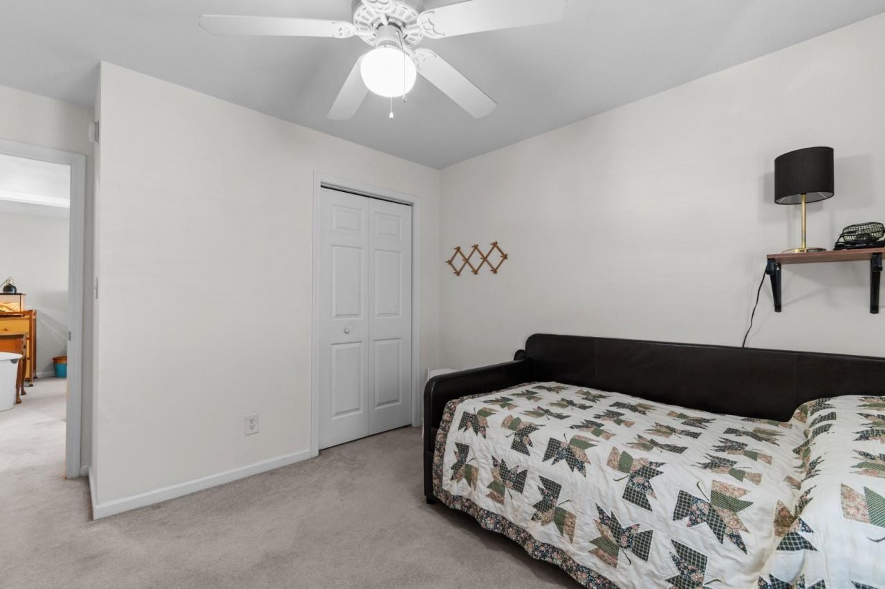 5008 Blue Spruce Ln. Photo 17