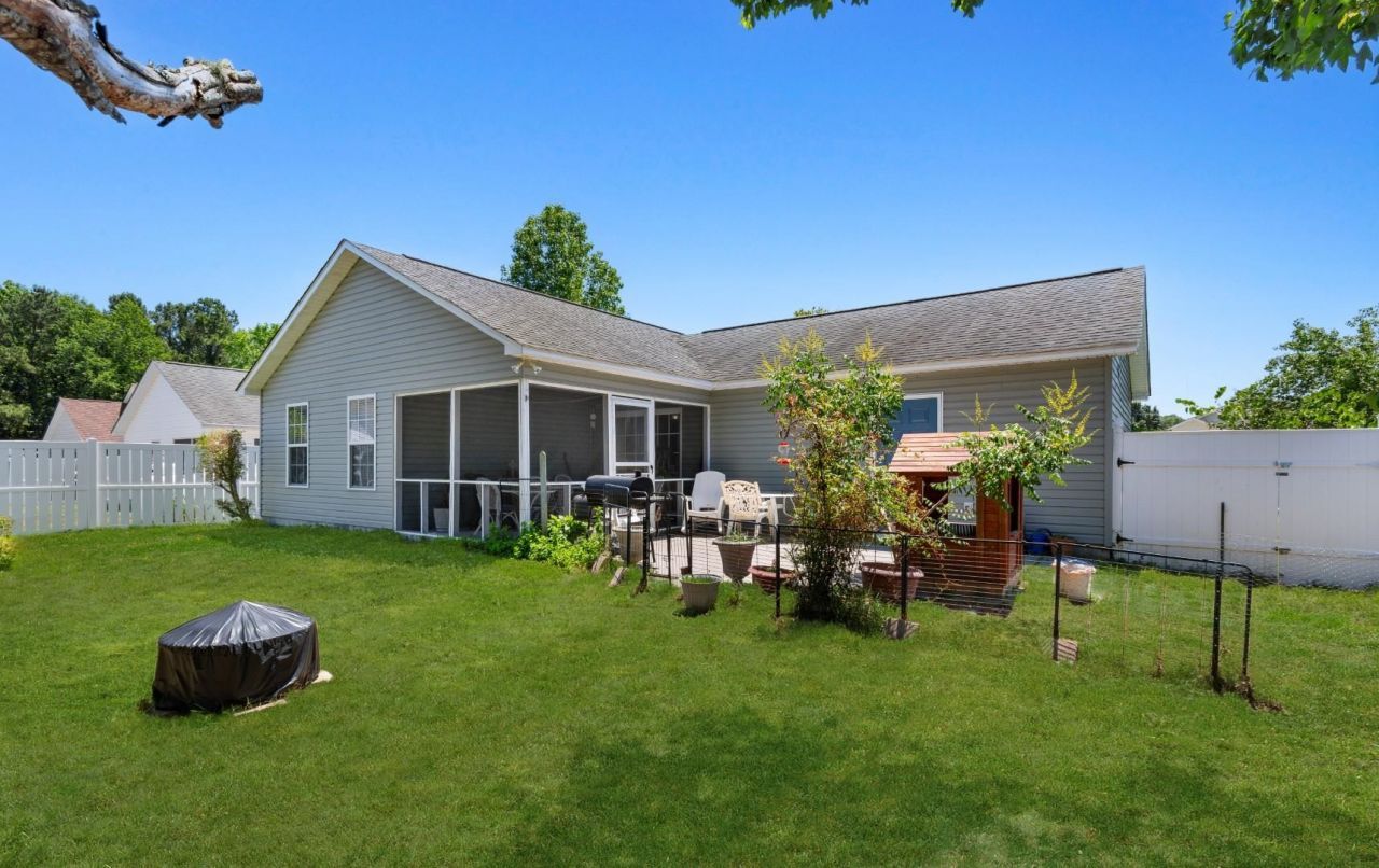 5008 Blue Spruce Ln. Photo 25