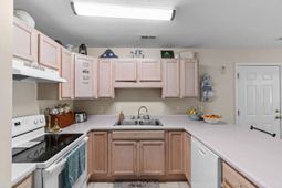 5008 Blue Spruce Ln. photo 4