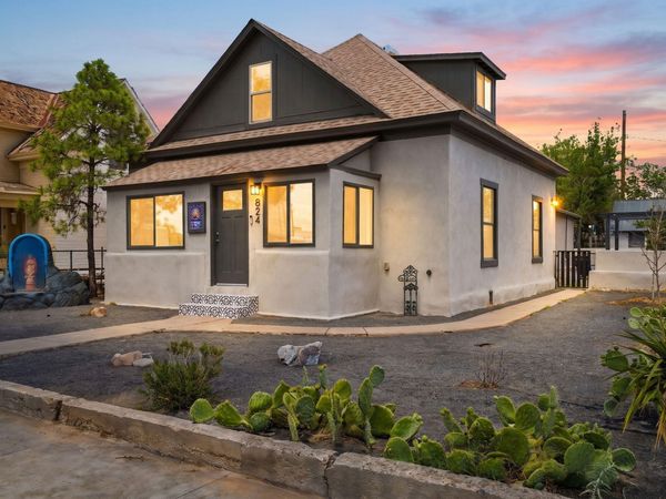 824 Arno Street SE, Albuquerque, NM 87102
