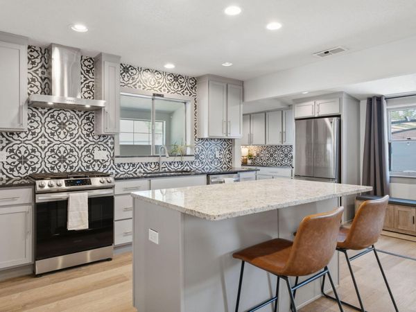 824 Arno Street SE, Albuquerque, NM 87102