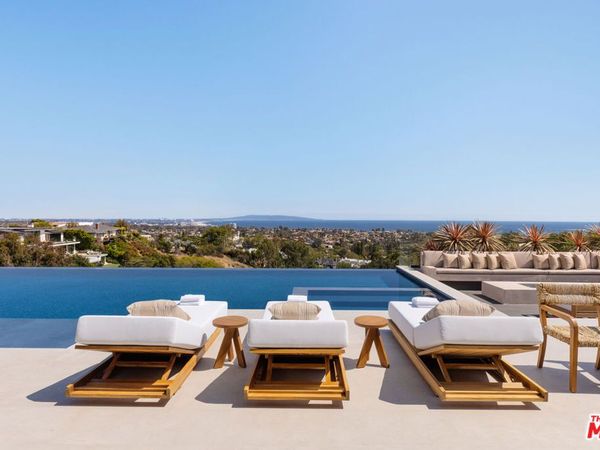 16058 Anoka Drive, Pacific Palisades, CA 90272