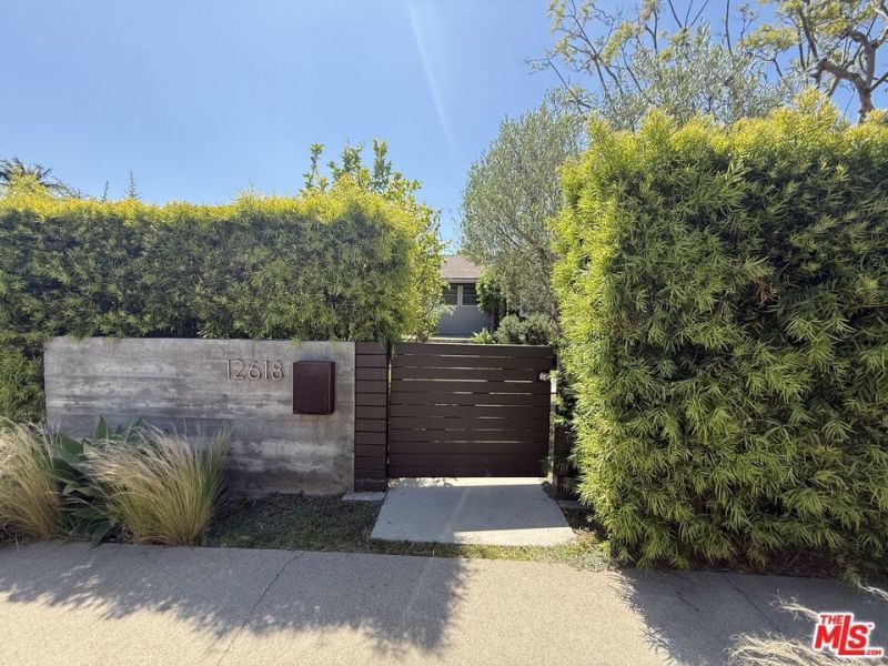 12618 Appleton Way, Los Angeles, CA 90066 Main Photo