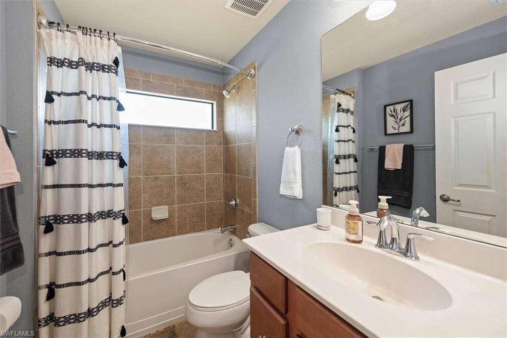 13750 Julias Way , Unit 528, Fort Myers, FL 33919 Photo