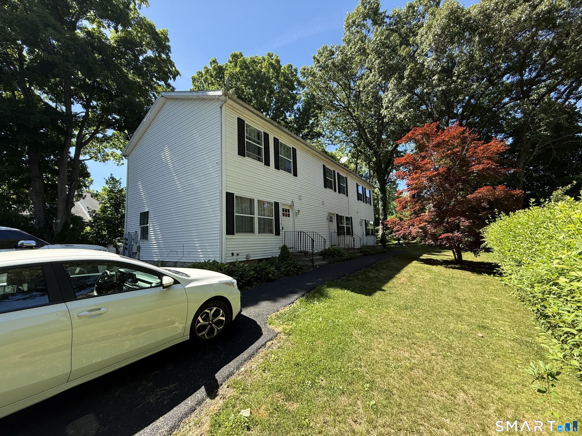 48 Morgan, Danbury, CT 06810 Main Photo