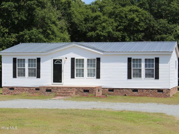 108 Country Farm Lane, Beulaville, NC 28518