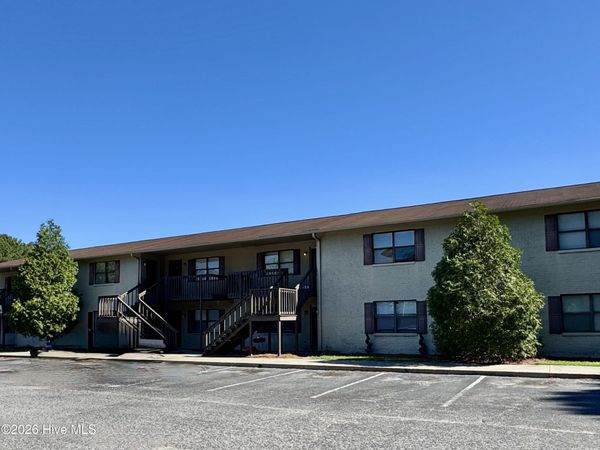3211 Summer Place , Unit 14, Greenville, NC 27834