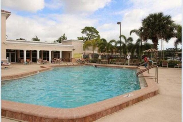 23 Golfs Edge A, West Palm Beach, FL 33417 Photo