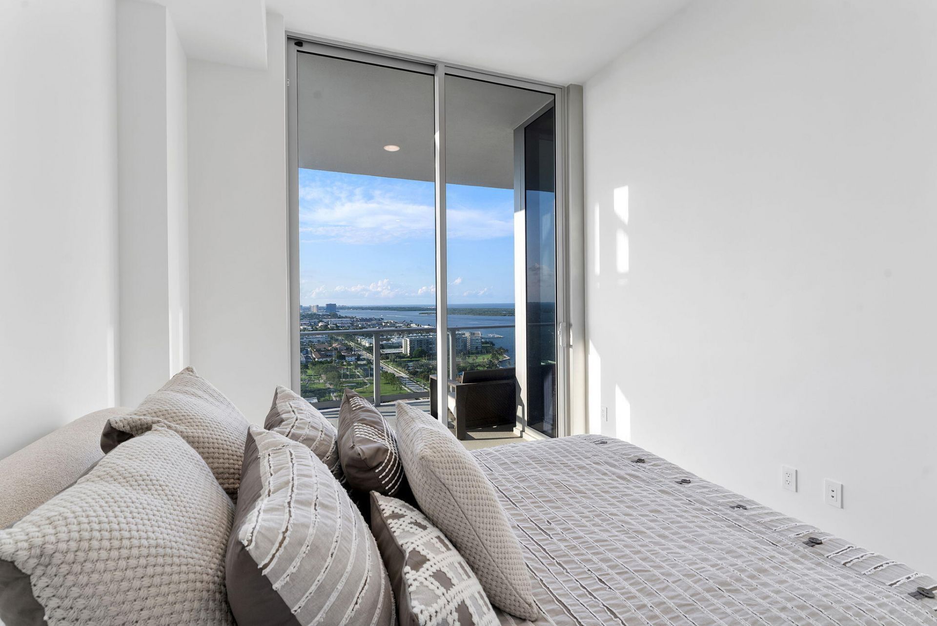 220 Lake Shore Drive, Unit 2321, Lake Park, FL 33403 Photo