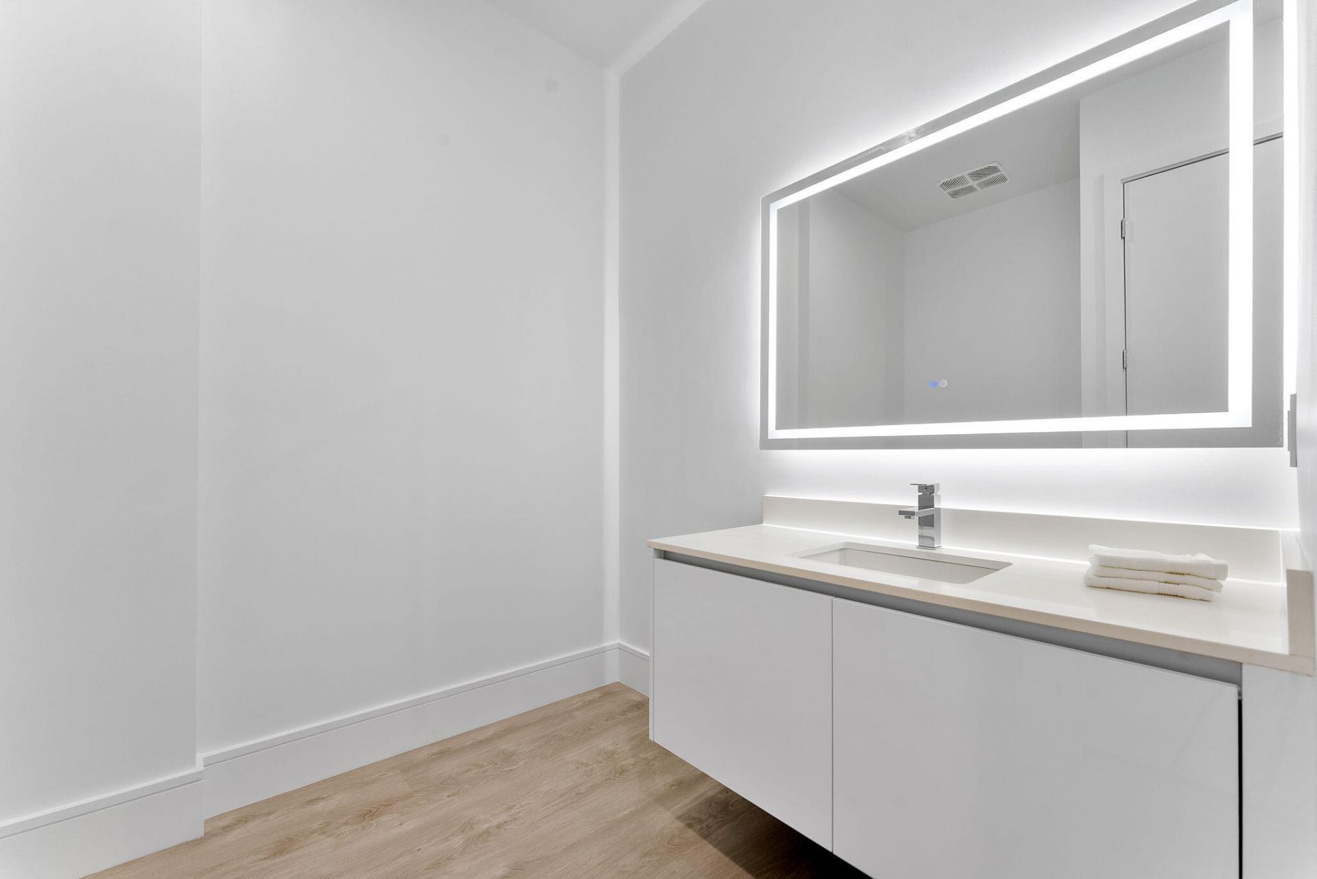 220 Lake Shore Drive, Unit 2321, Lake Park, FL 33403 Photo