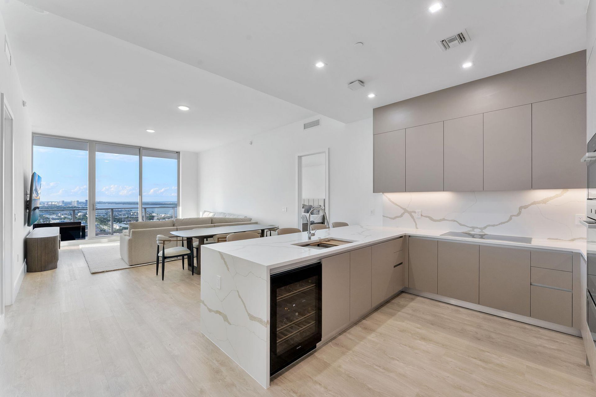 220 Lake Shore Drive, Unit 2321, Lake Park, FL 33403 Photo