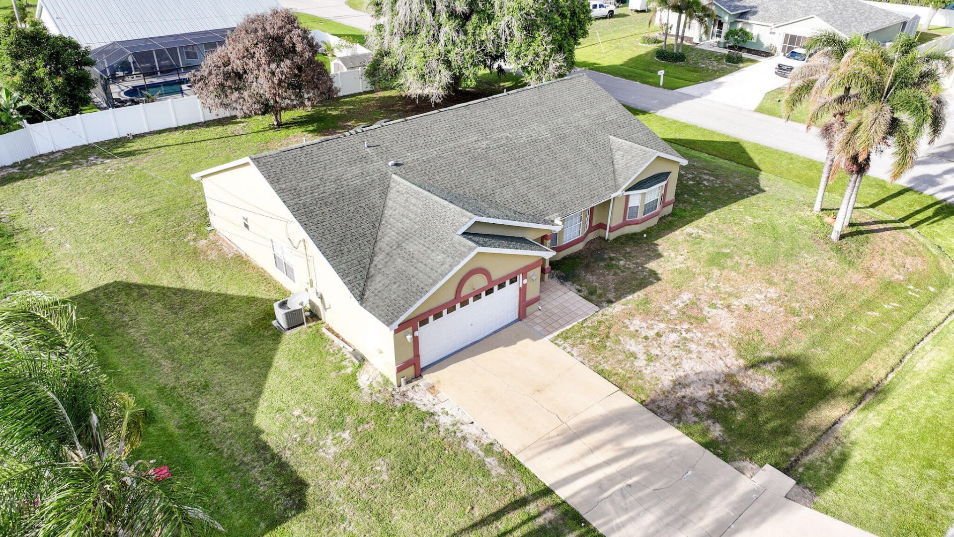 592 SW Lovell Terrace, Port Saint Lucie, FL 34953 Photo