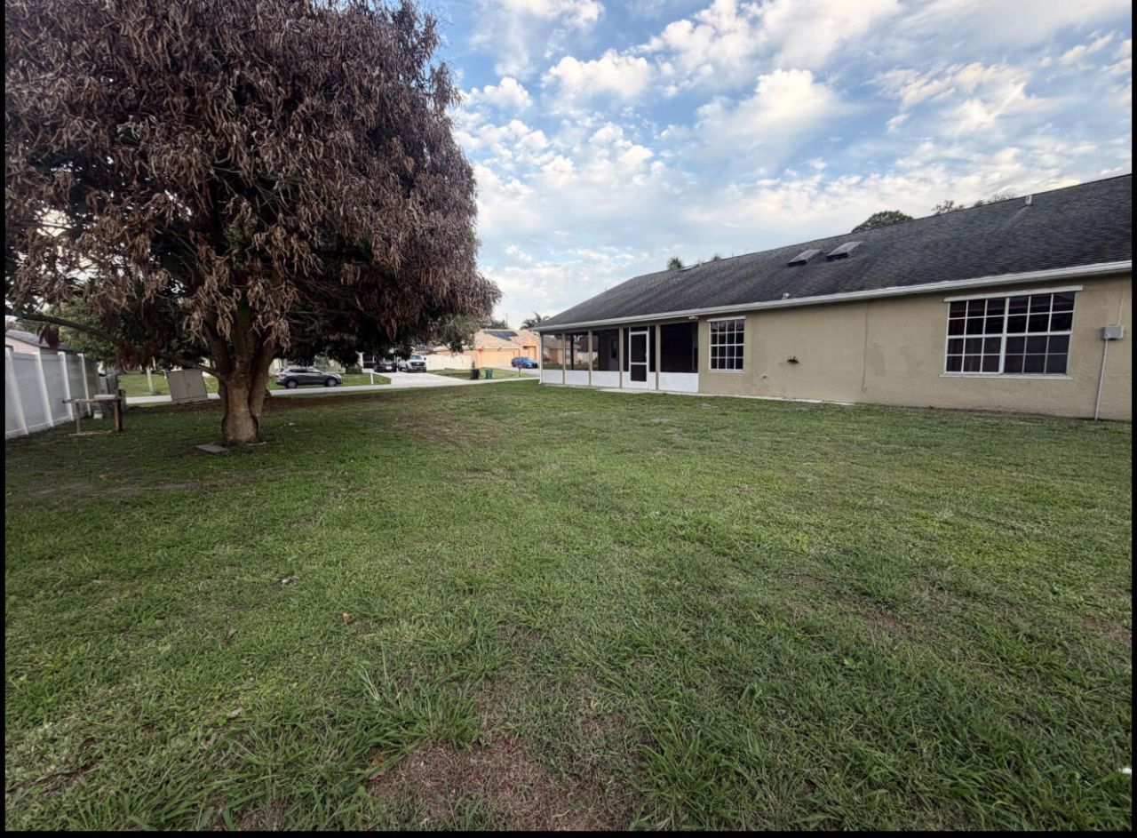 592 SW Lovell Terrace, Port Saint Lucie, FL 34953 Photo