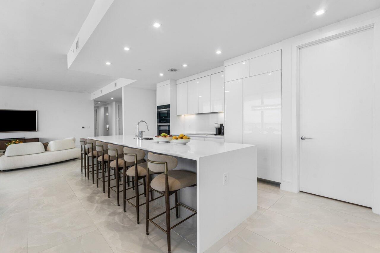 220 Lake Shore Drive, Unit 2109, Lake Park, FL 33403 Photo