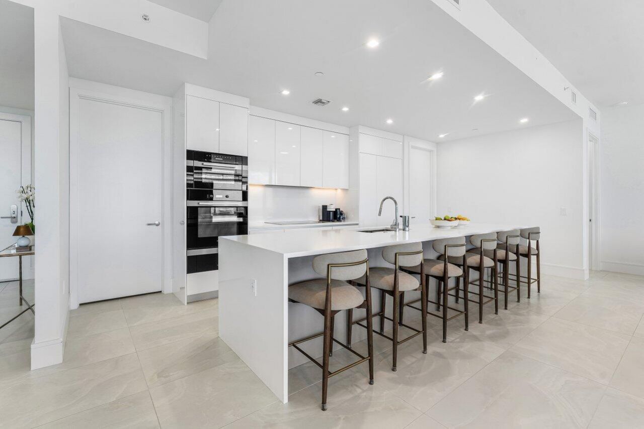 220 Lake Shore Drive, Unit 2109, Lake Park, FL 33403 Photo