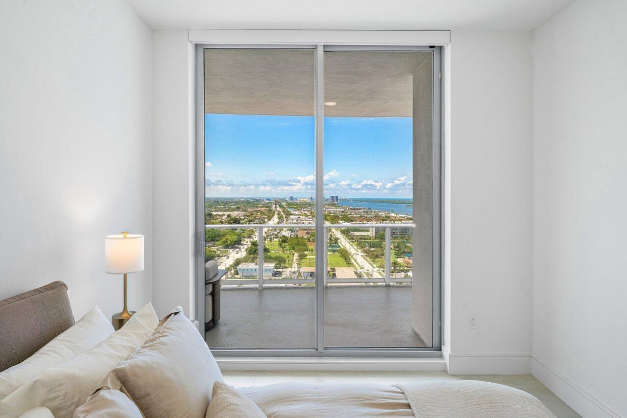 220 Lake Shore Drive, Unit 2109, Lake Park, FL 33403 Photo