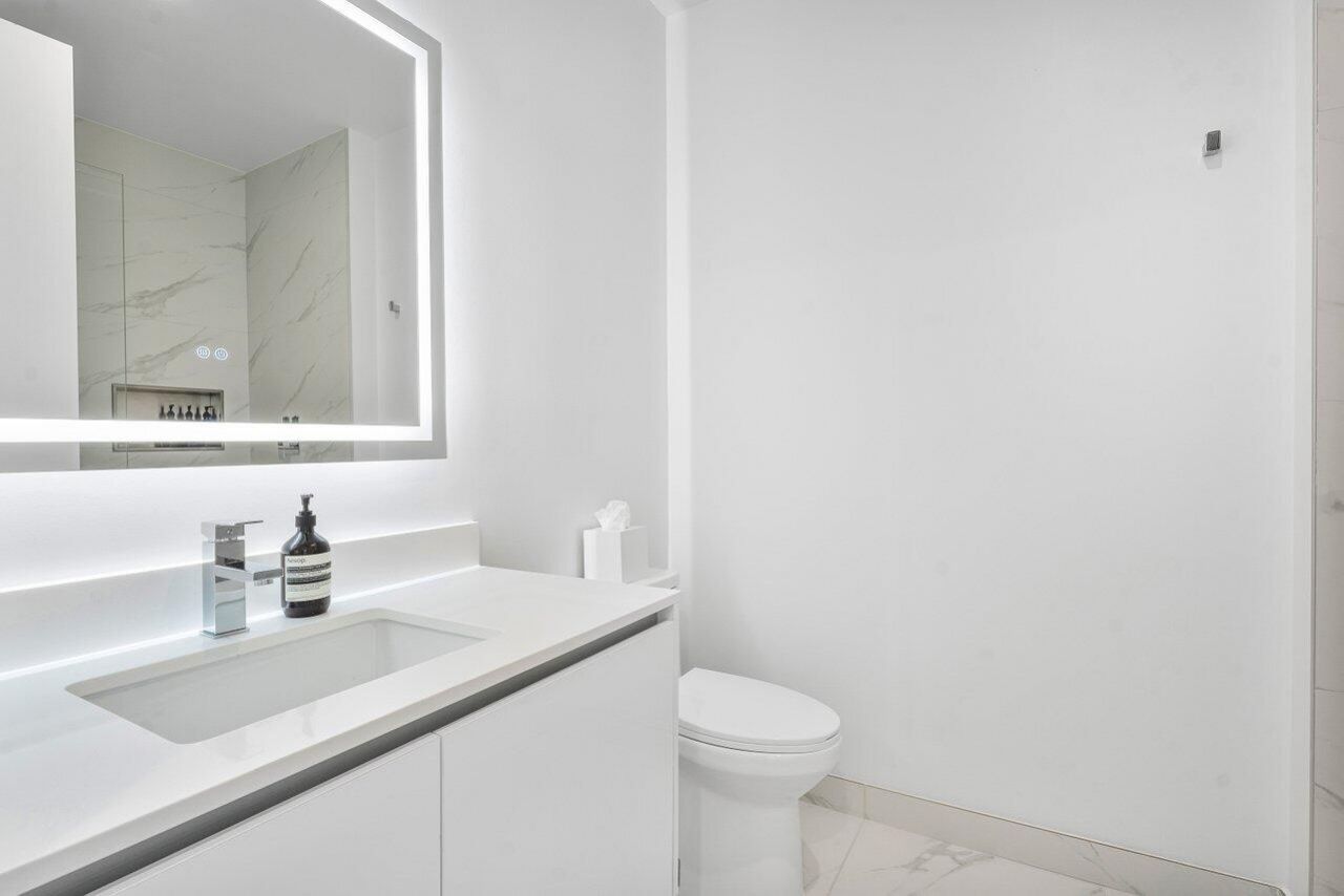 220 Lake Shore Drive, Unit 2109, Lake Park, FL 33403 Photo