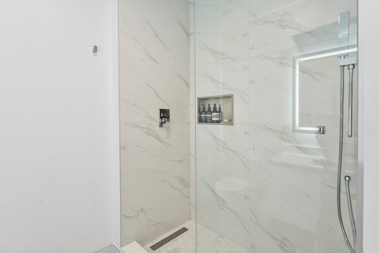 220 Lake Shore Drive, Unit 2109, Lake Park, FL 33403 Photo