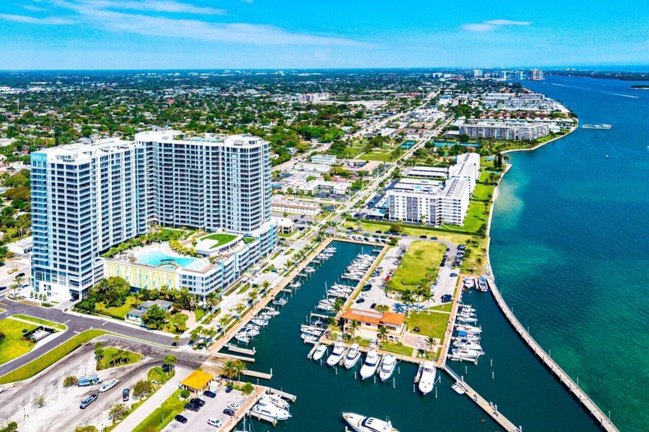 220 Lake Shore Drive, Unit 2109, Lake Park, FL 33403 Photo