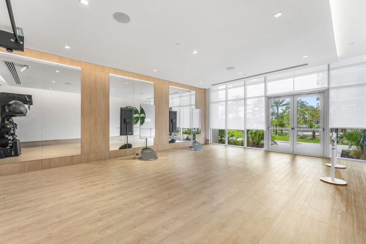 220 Lake Shore Drive, Unit 2109, Lake Park, FL 33403 Photo