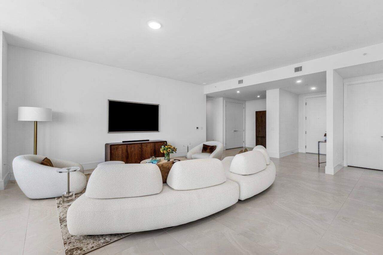 220 Lake Shore Drive, Unit 2109, Lake Park, FL 33403 Photo