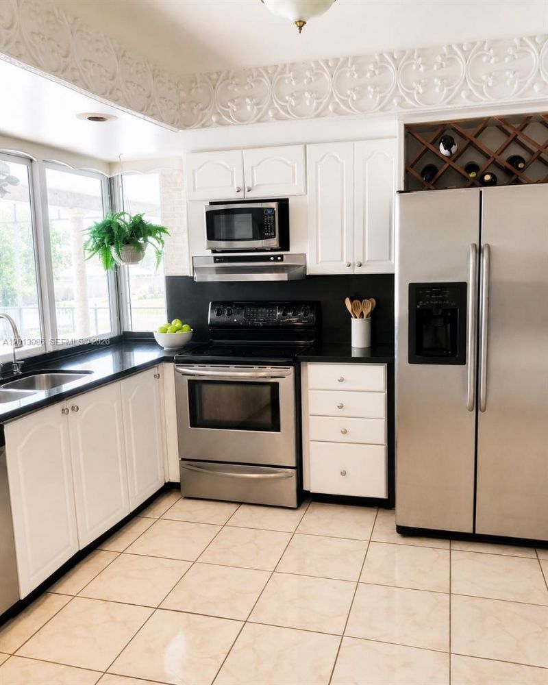 2160 NW 82nd Ter, Sunrise, FL 33322 Photo