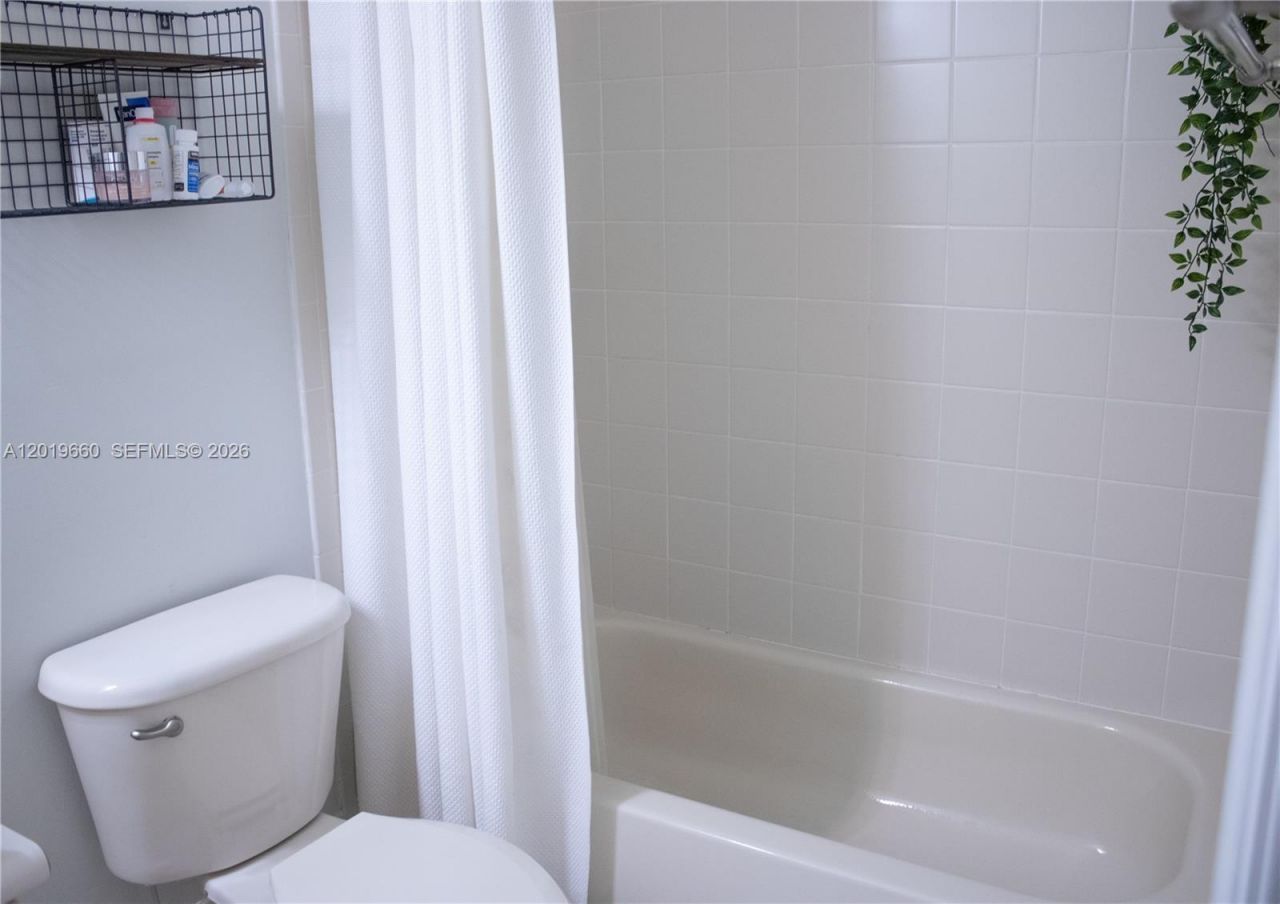14909 SW 8th Ter, Miami, FL 33194 Photo