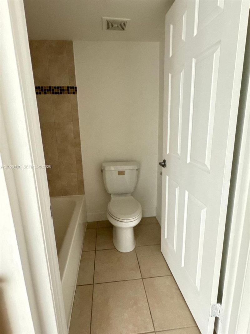 8275 SW 152nd Ave , Unit D-302, Miami, FL 33193 Photo