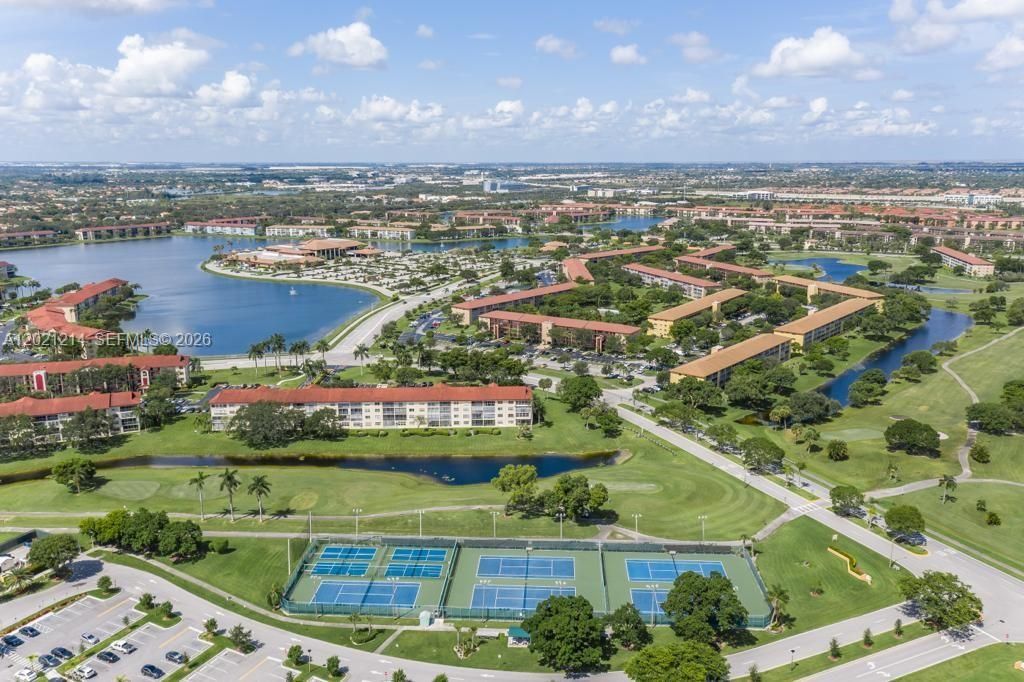 300 SW 130th Ter , Unit 110B, Pembroke Pines, FL 33027 Photo
