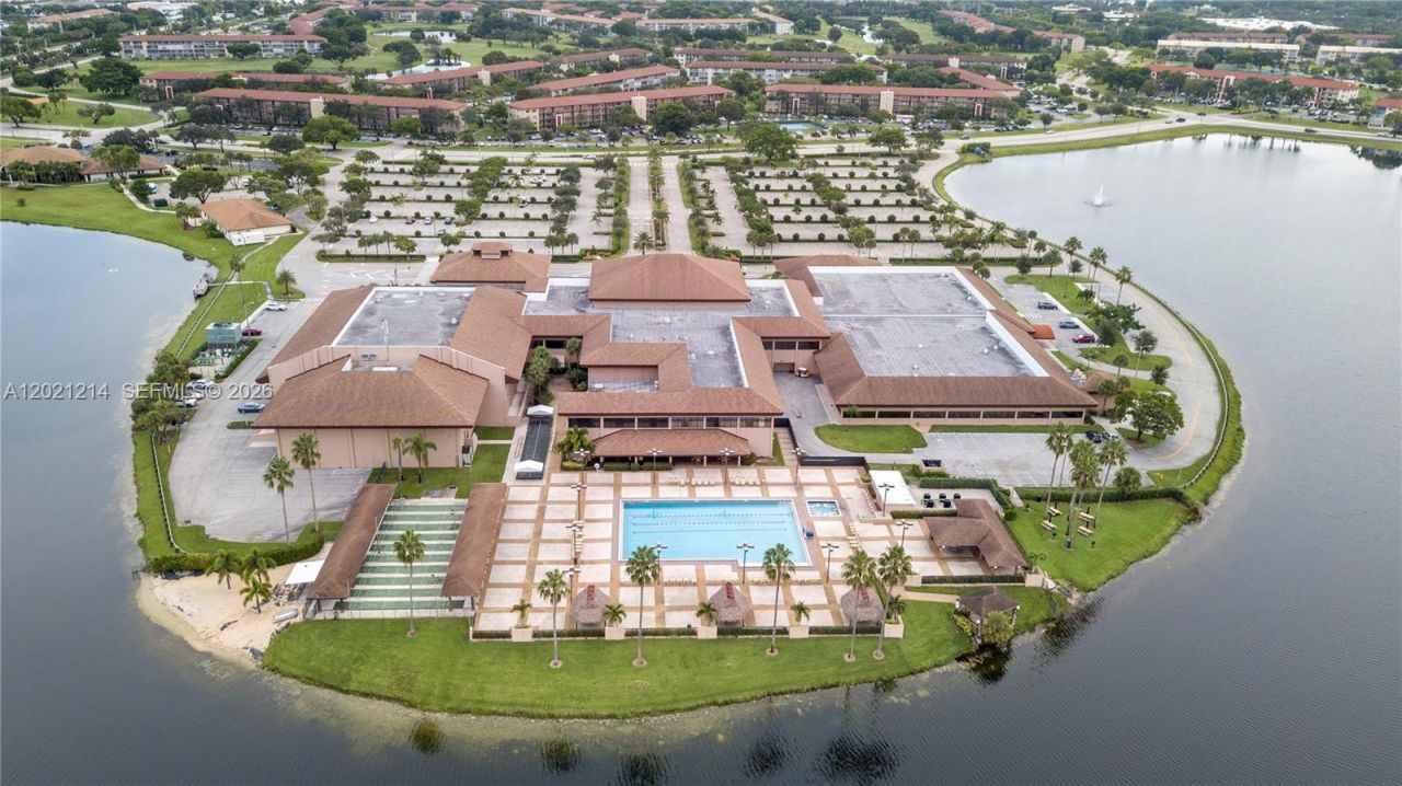 300 SW 130th Ter , Unit 110B, Pembroke Pines, FL 33027 Photo
