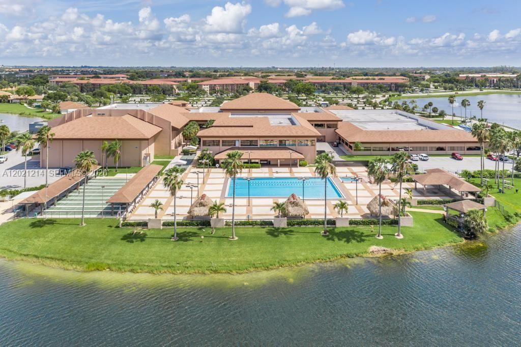 300 SW 130th Ter , Unit 110B, Pembroke Pines, FL 33027 Photo