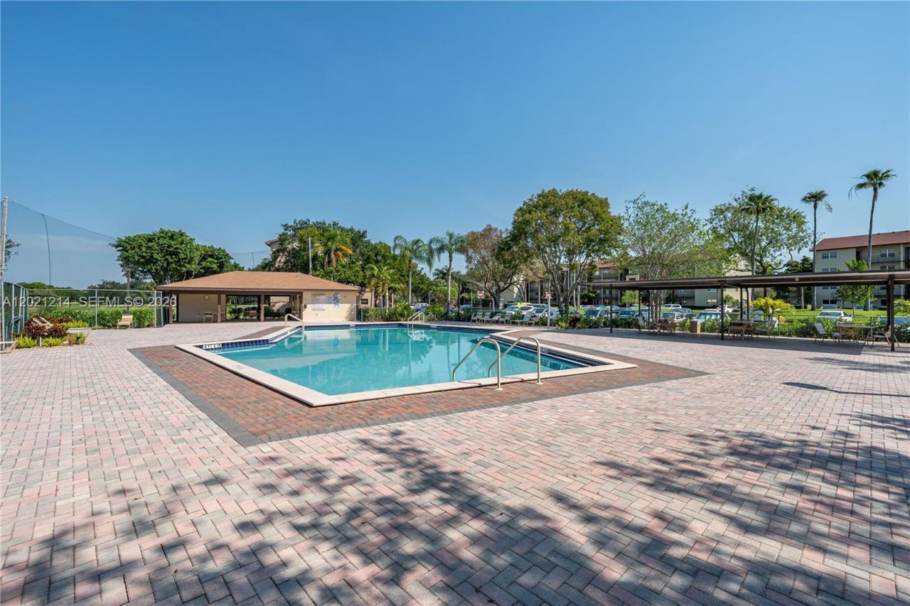 300 SW 130th Ter , Unit 110B, Pembroke Pines, FL 33027 Photo