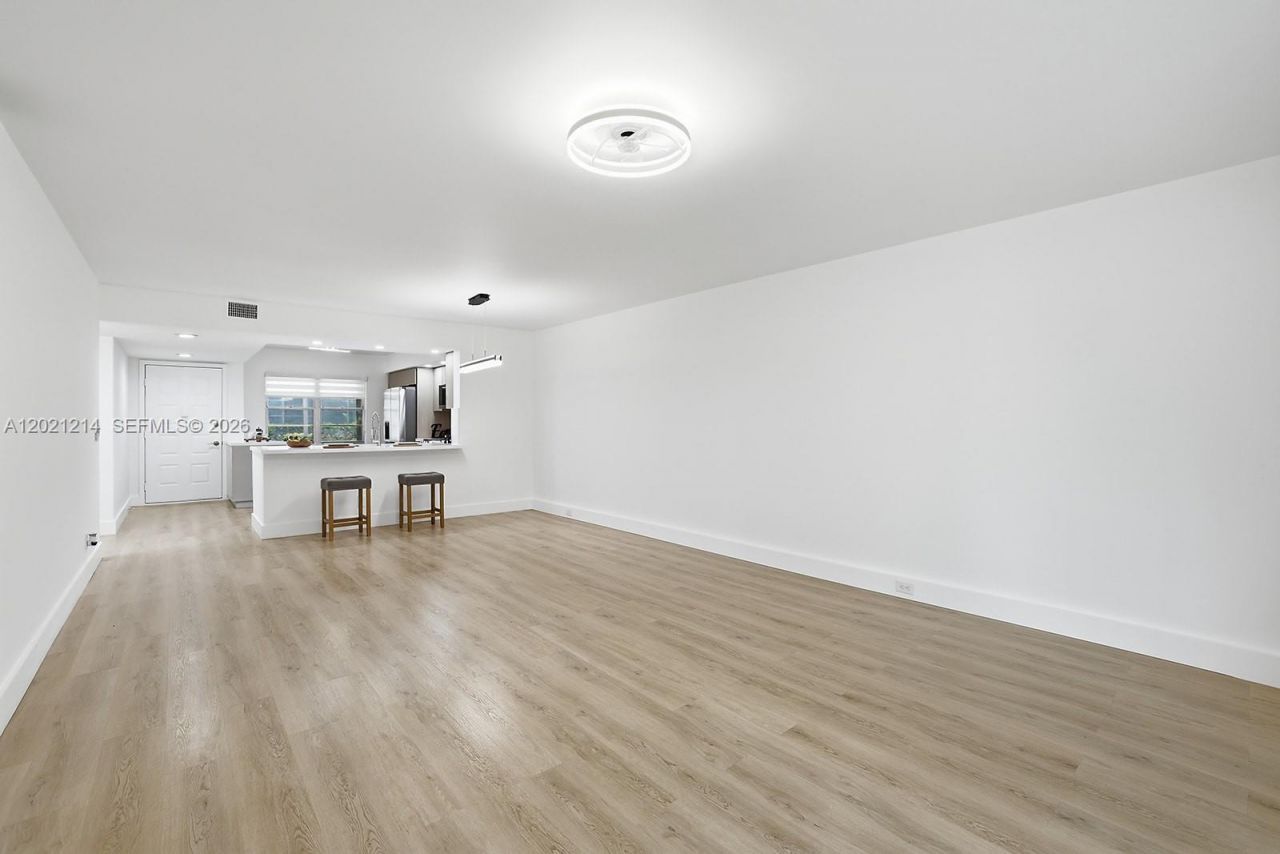 300 SW 130th Ter , Unit 110B, Pembroke Pines, FL 33027 Photo
