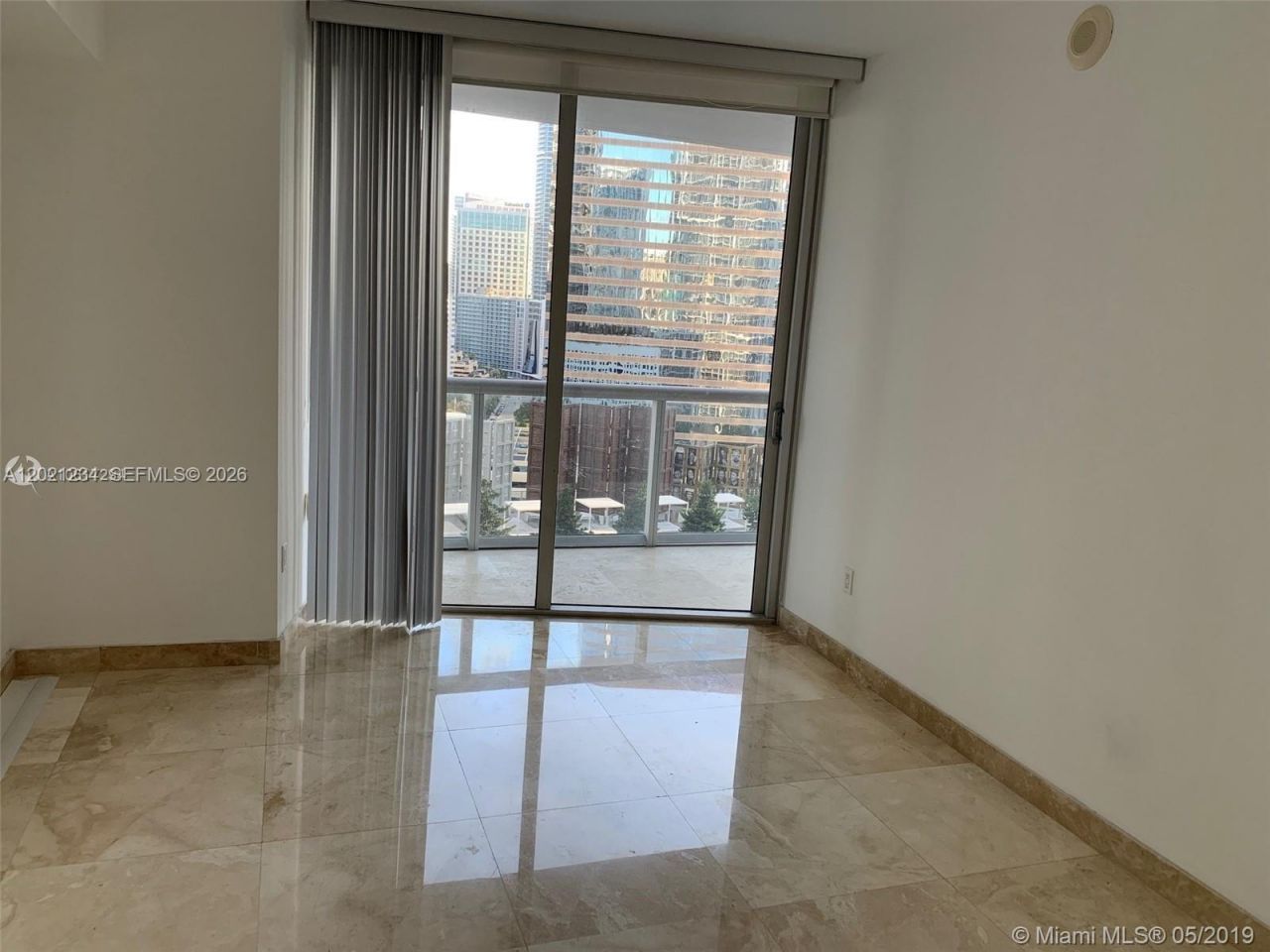 475 Brickell Ave , Unit 1813, Miami, FL 33131 Photo