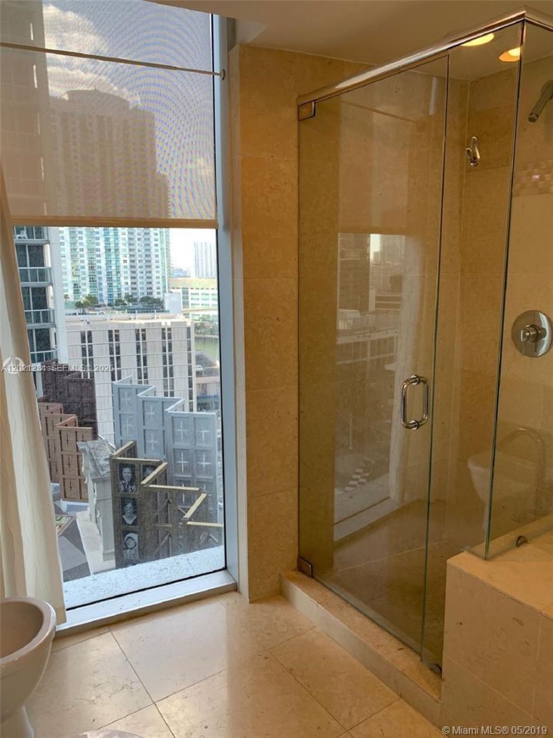 475 Brickell Ave , Unit 1813, Miami, FL 33131 Photo