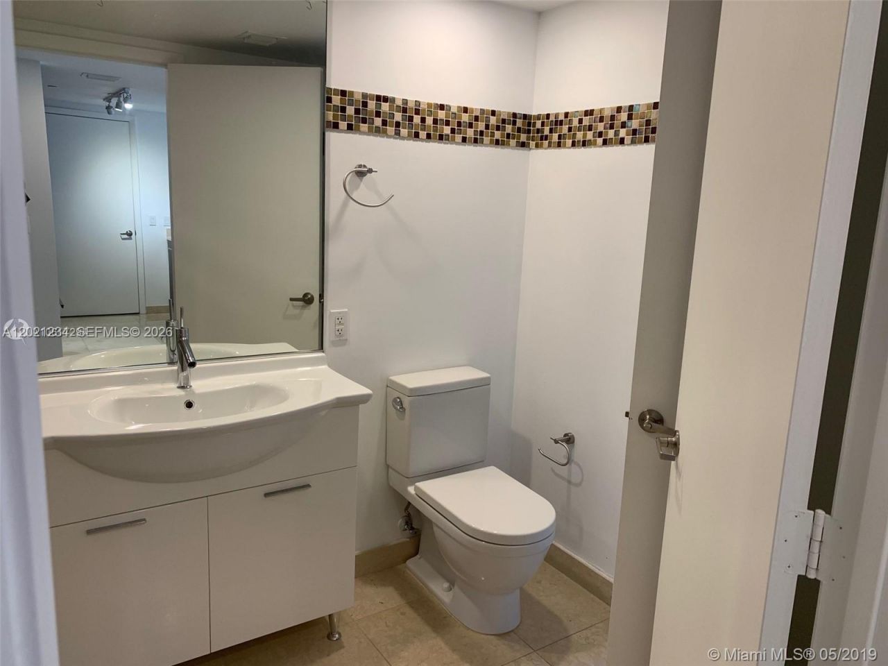 475 Brickell Ave , Unit 1813, Miami, FL 33131 Photo