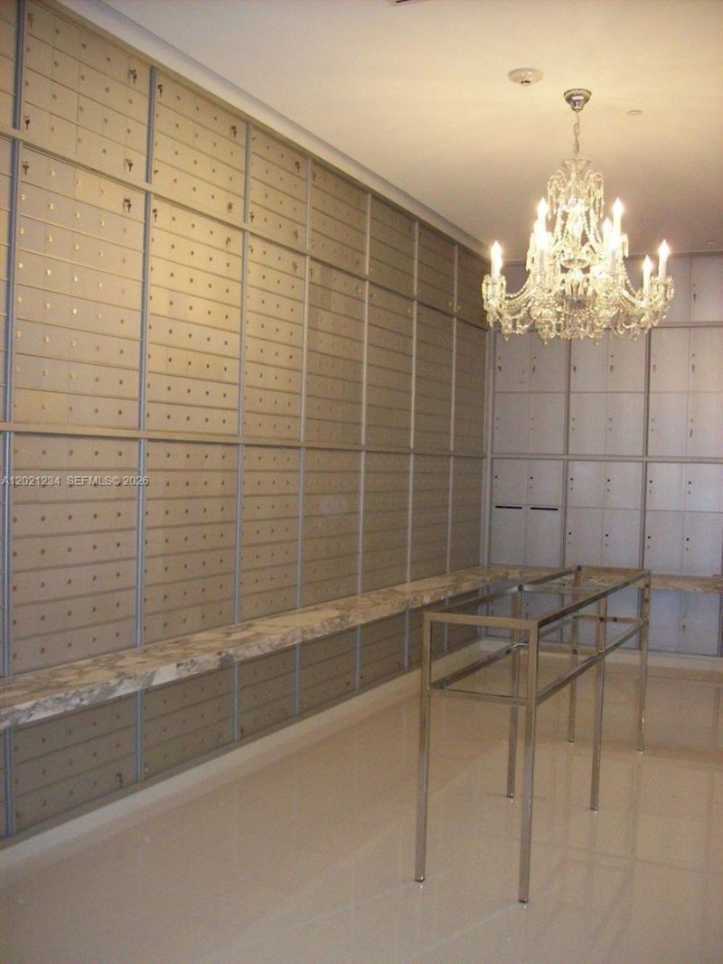 475 Brickell Ave , Unit 1813, Miami, FL 33131 Photo
