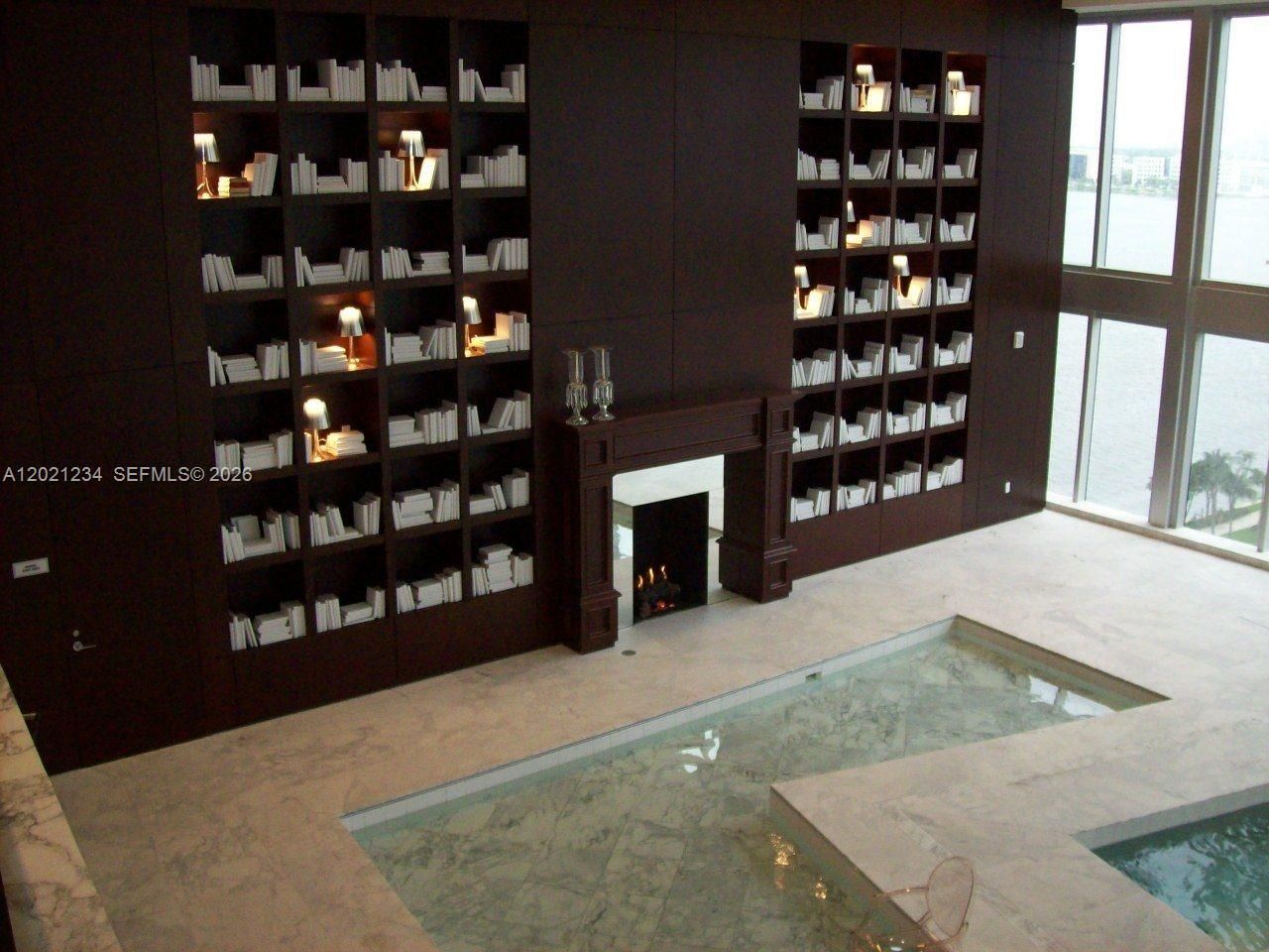 475 Brickell Ave , Unit 1813, Miami, FL 33131 Photo